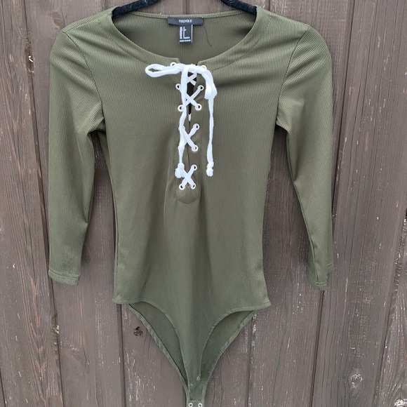 Olive Green tie up body suit from Forever21🫒💚 - Picture 1 of 3